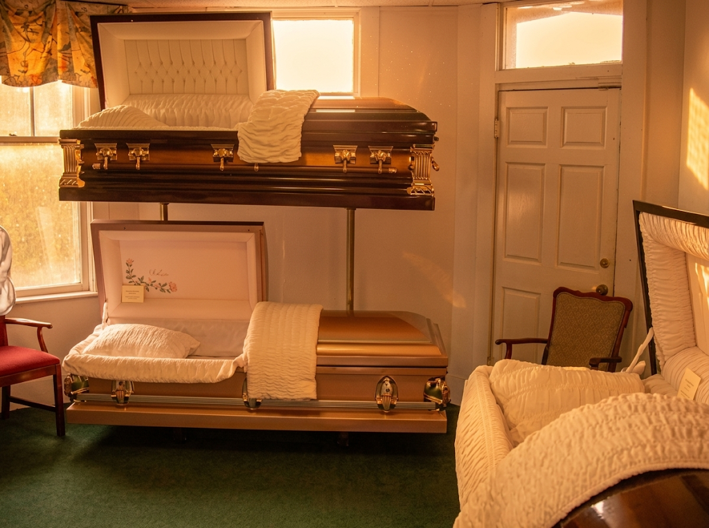 TOUR OUR FACILITIES | Pollard &amp; Moore Funeral Home, Inc. | Atlanta, GA ...